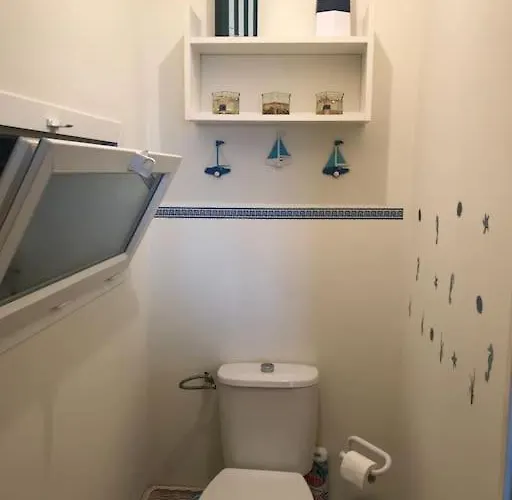 T2 2/6 P Clim Vue Piscine Parking Privé à Pied Apartamento *