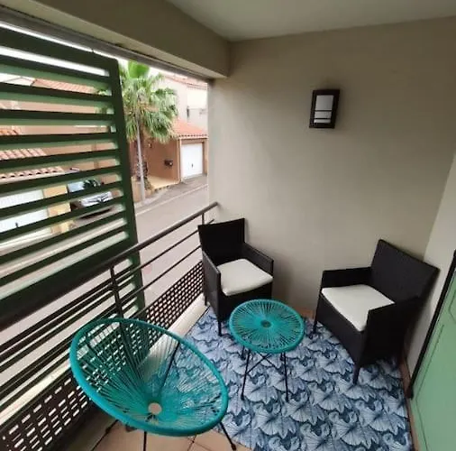 T2 2/6 P Clim Vue Piscine Parking Privé à Pied Apartamento *