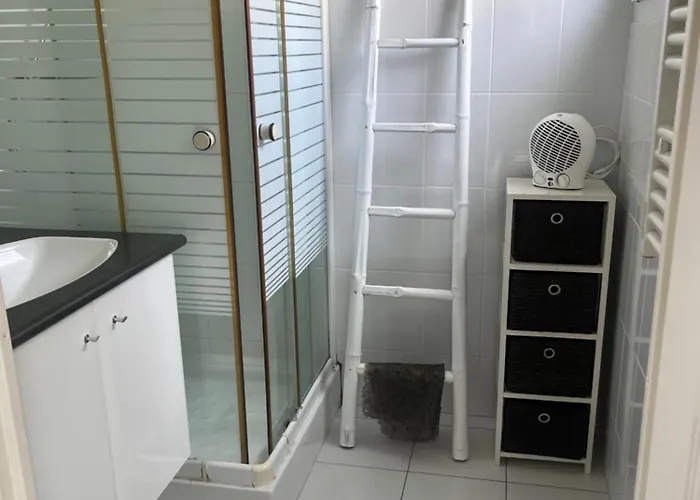 Apartamento T2 2/6 P Clim Vue Piscine Parking Privé à Pied Collioure