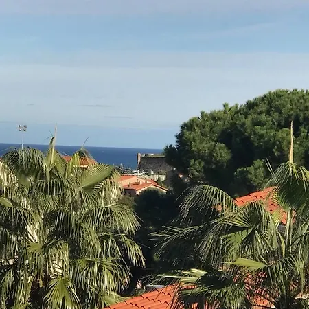T2 2/6 P Clim Vue Piscine Parking Prive A Pied Apartment Collioure